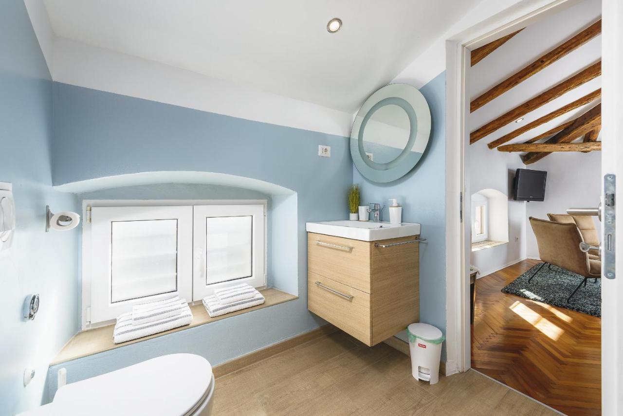 Urban Loft Old Town Porec Bagian luar foto