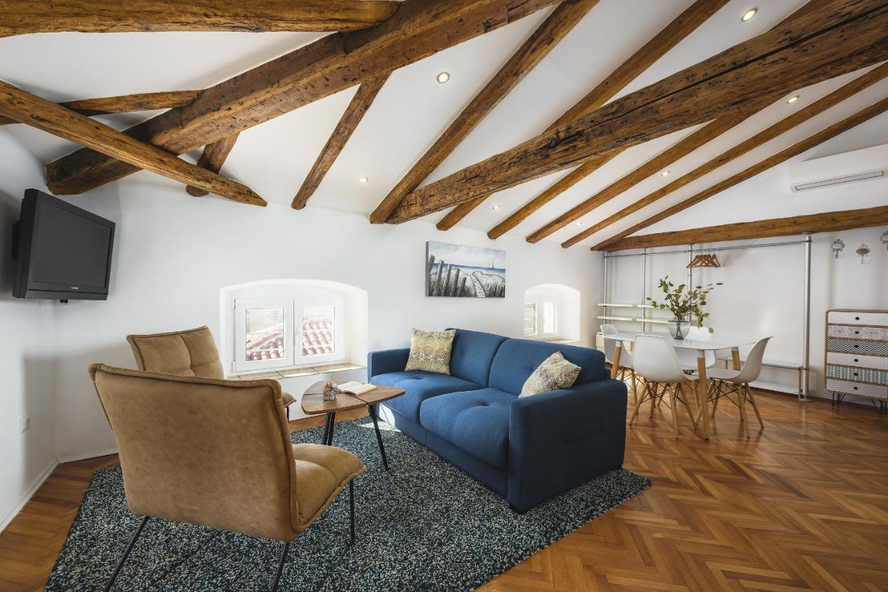 Urban Loft Old Town Porec Bagian luar foto