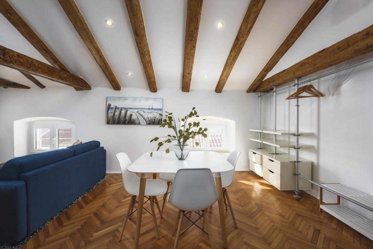 Urban Loft Old Town Porec Bagian luar foto