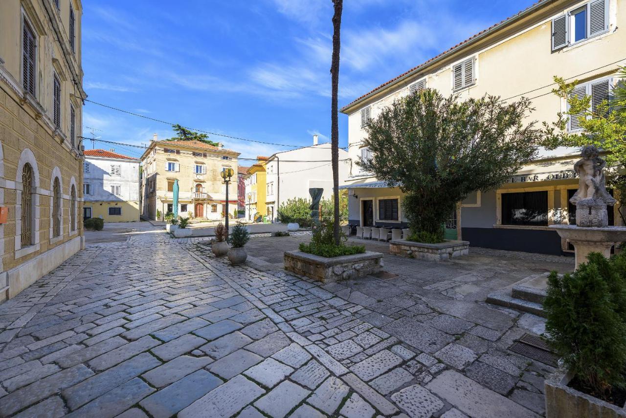 Urban Loft Old Town Porec Bagian luar foto