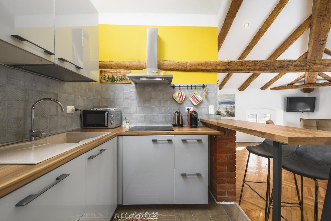 Urban Loft Old Town Porec Bagian luar foto